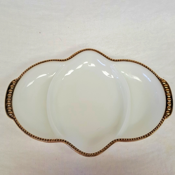 Milk glass Vintage relish tray - Picture 1 of 3